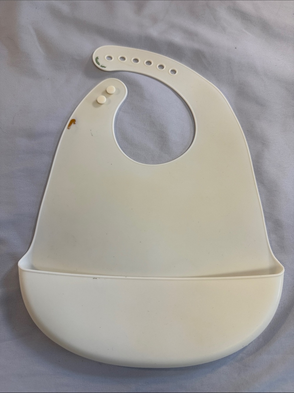 Lily & Jack - Silicone Baby Bib with Catch-All Pocket - Cream